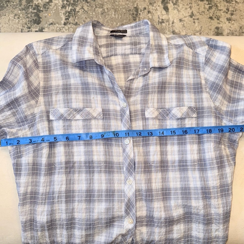 Eddie Bauer ladies gray plaid button up shirt, lightweight - Picture 5 of 10